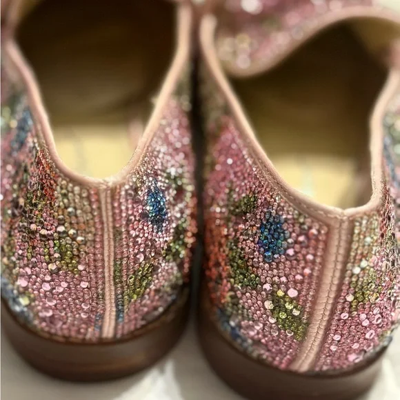 BETSEY JOHNSON SUPER FUN Elegant Pink Embellished Loafers - Picture 2 of 6
